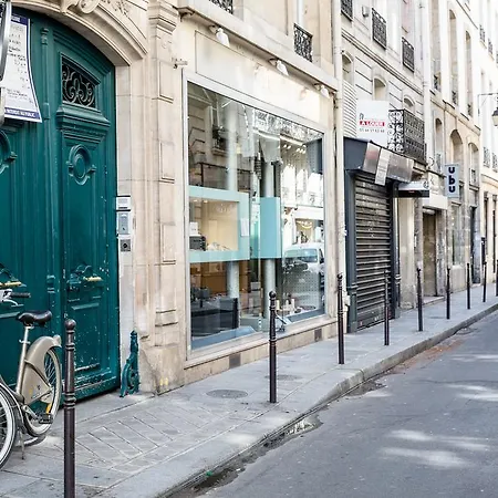 Appartamento Marais Centre Pompidou Id 233 *